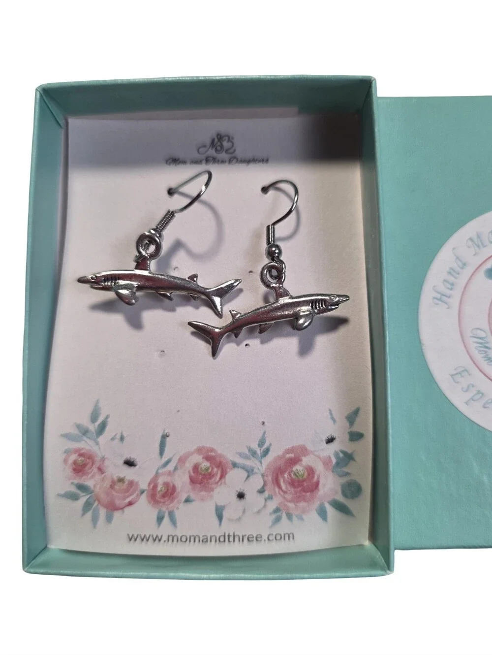 Mom and Three Daughters Shark Charm Earrings Silver Pewter Women Ocean NIB